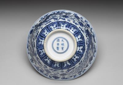 图片[3]-Bowl with underglaze-blue decoration of dragons and phoenixes among flowers, Hsuan-te reign (1426-1435), Ming dynasty-China Archive